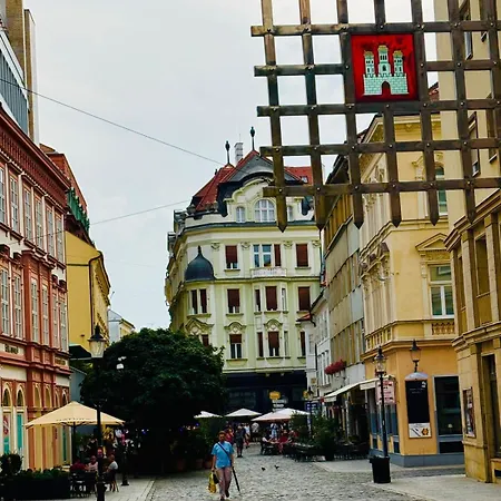 Smack In The Heart Of Old Town 公寓