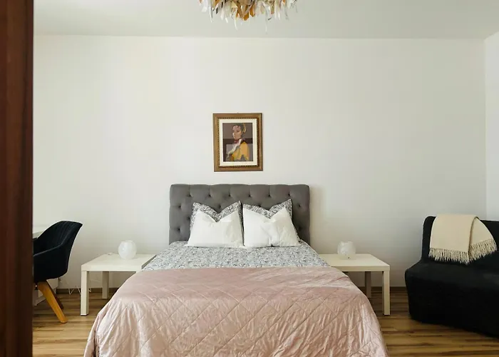 Smack In The Heart Of Old Town