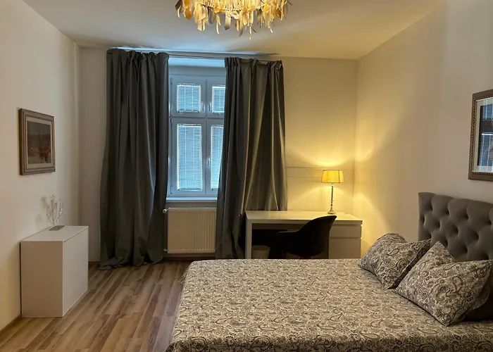 Smack In The Heart Of Old Town Apartmán